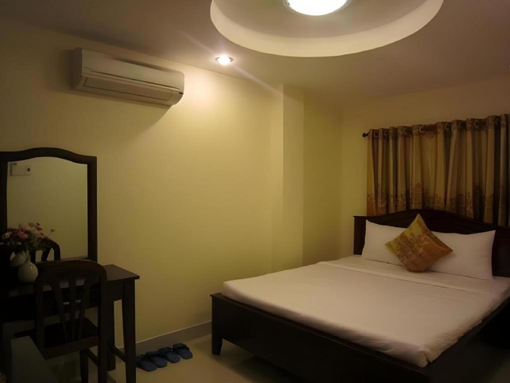 Nui Thanh Hotel Hô Chi Minh-Ville Extérieur photo