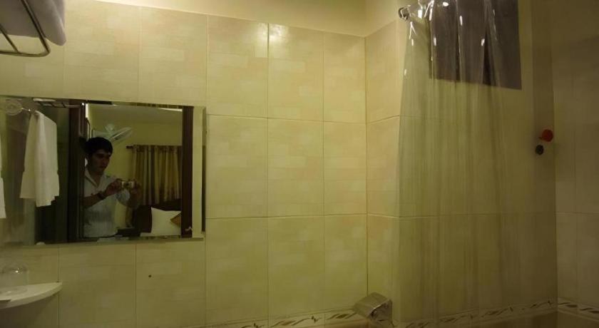 Nui Thanh Hotel Hô Chi Minh-Ville Extérieur photo